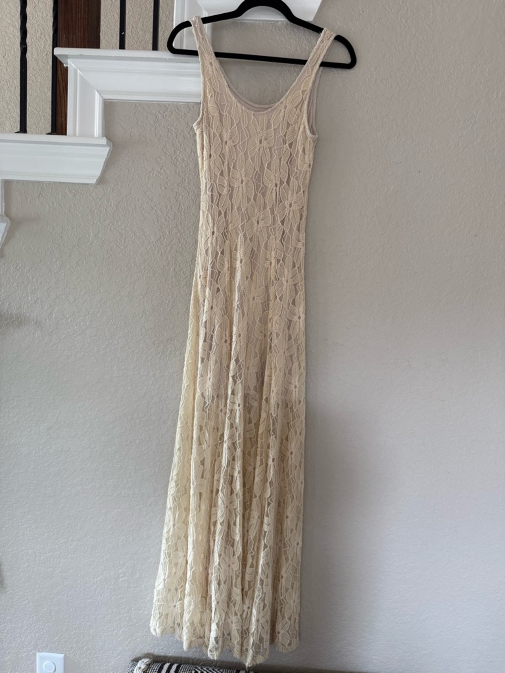 Urban Outfitters Stretch Cream Lace Maxi Dress - Picture 5 of 5